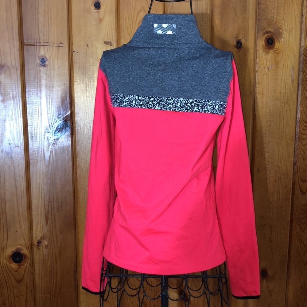 Pink Victoria’s Secret zip up hot pink sweatshirt size XS ACTIVE WEAR ultimate - Picture 5 of 5